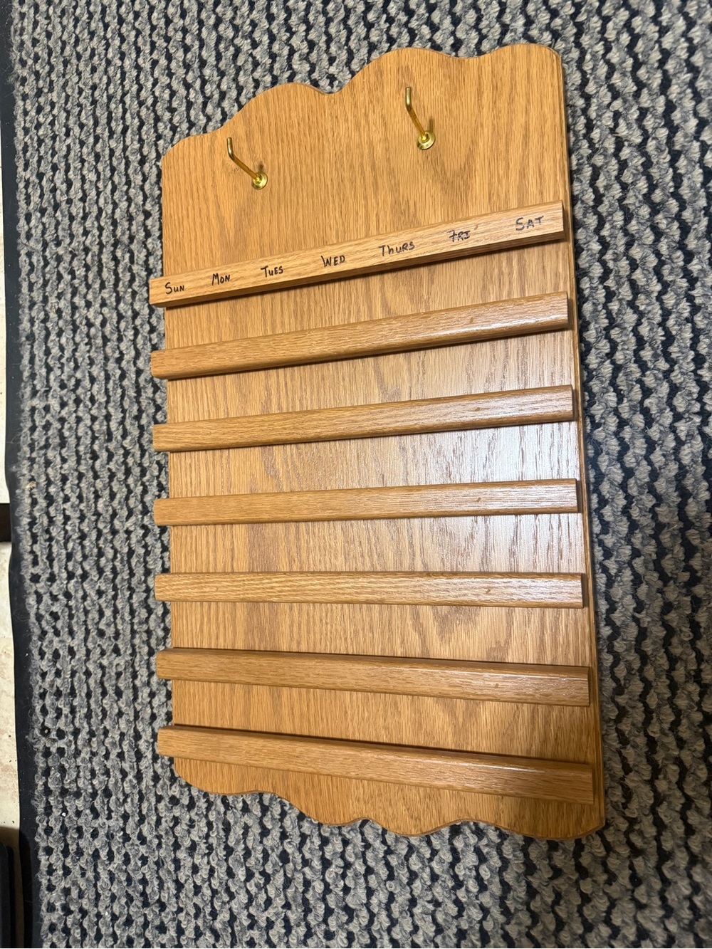 Perpetual Calendar - Needs pieces - Picture 2 of 2